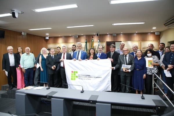 Câmara de Natal homenageia 60 anos do Curso Técnico em Mineração