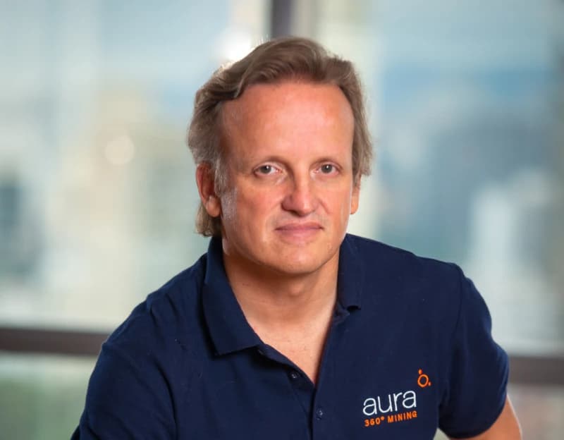 Aura mantém meta de 450 mil onças para 2025