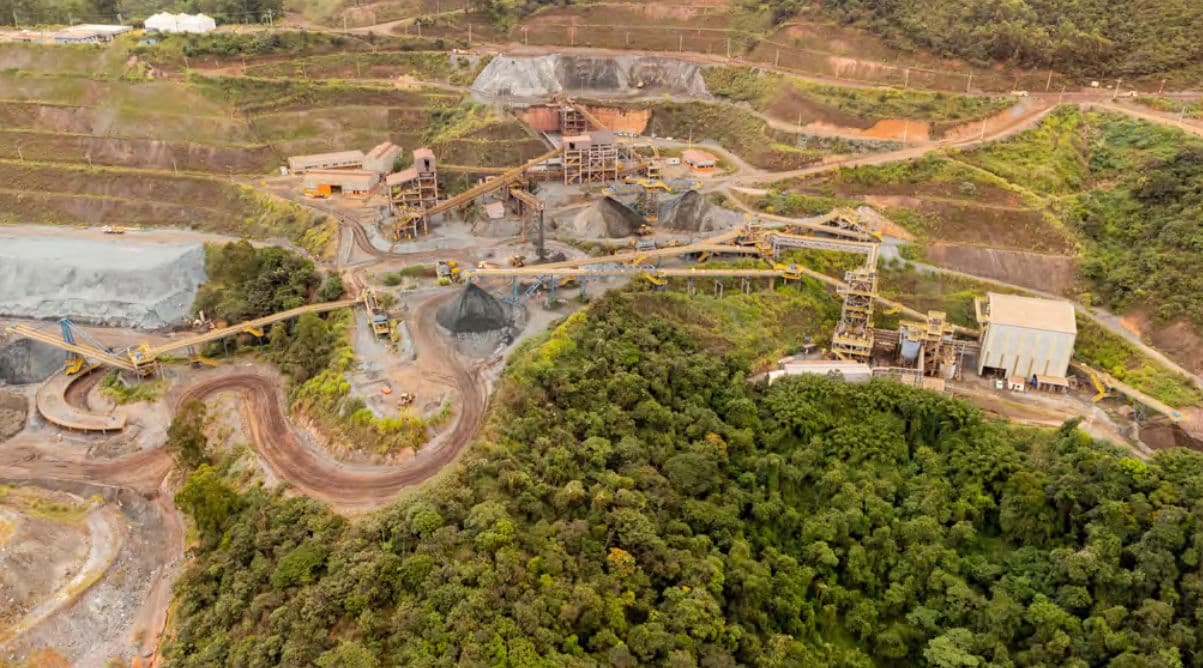 Empresas investem em ampliação da capacidade, filtragem e empilhamento a seco de rejeitos