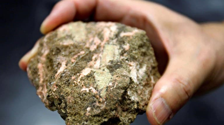 MME promove debate sobre minerais estratégicos