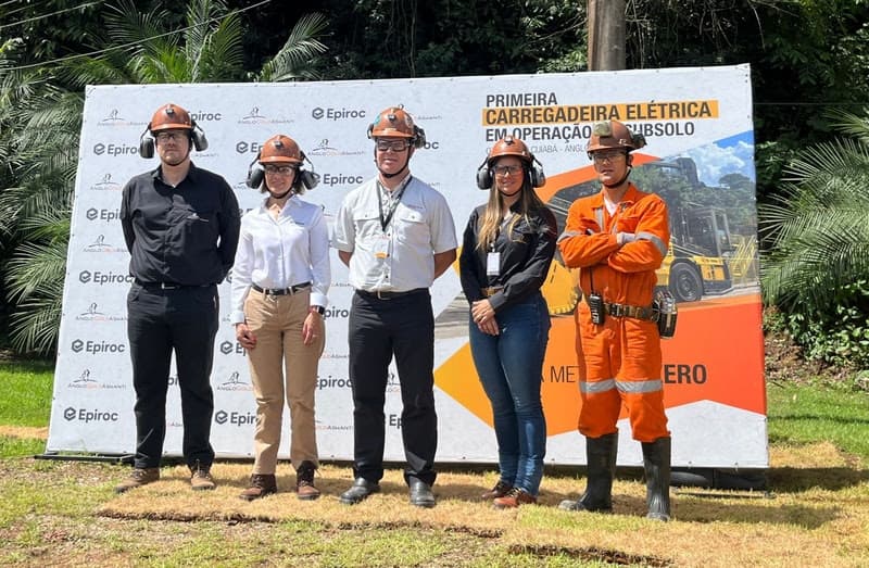 Carregadeira 100% elétrica estreia na mina Cuiabá