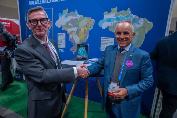 SGB assina parceria no PDAC 2024 para impulsionar pesquisas