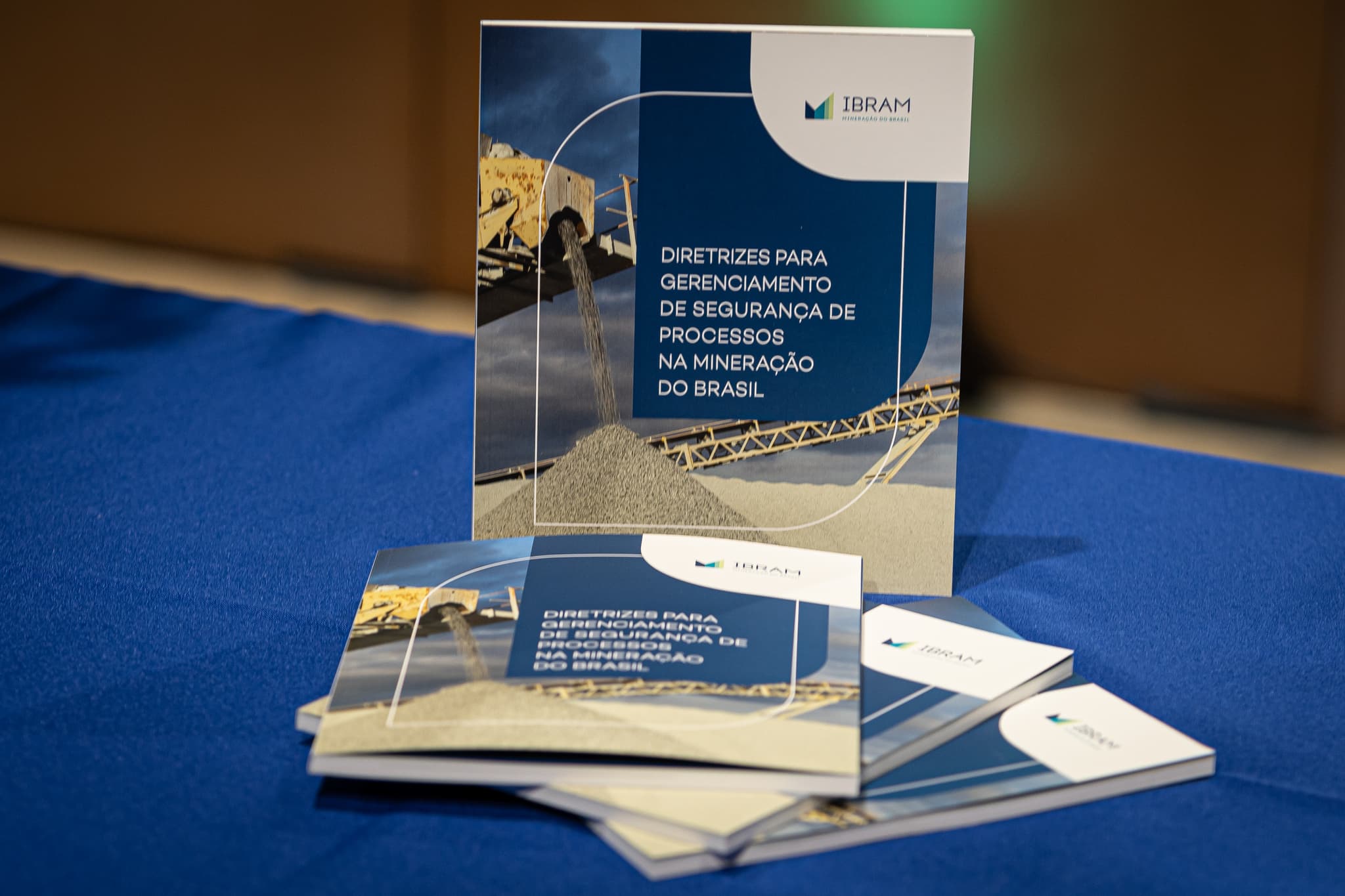 Guia com diretrizes para gerenciar segurança de processo