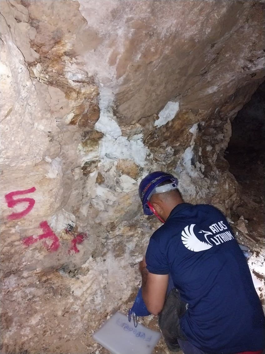 Atlas Lithium mais que dobra portfólio com projetos em MG