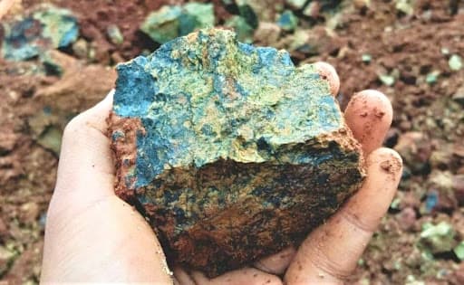 Identificadores novos teores de terras raras e nióbio em Araxá