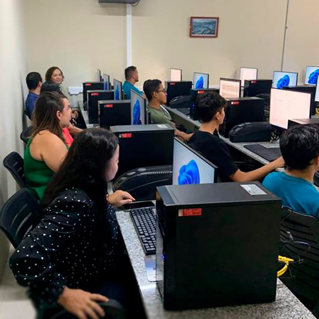 Alcoa Foundation entrega laboratórios para a Ufopa analisar solos