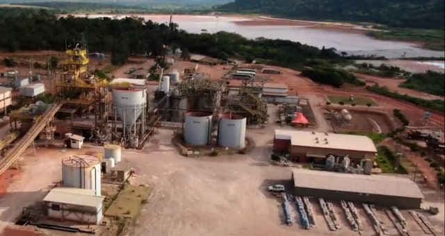 Produção da Aura Minerals atinge 267 mil onças em 2024