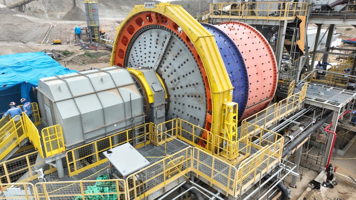 Aura Minerals inicia operação da mina de ouro Borborema no RN