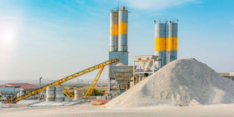 Vendas de cimento caem em agosto, mas somam 44 milhões de toneladas