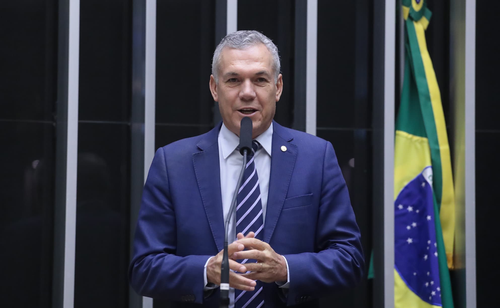 O Brasil precisa virar a página com uma política para os seus minerais