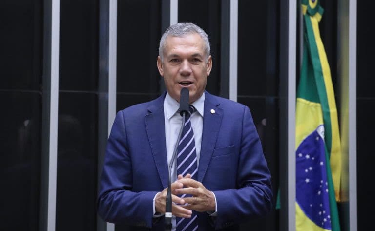 PL facilita processo e mexe no Código de Mineração