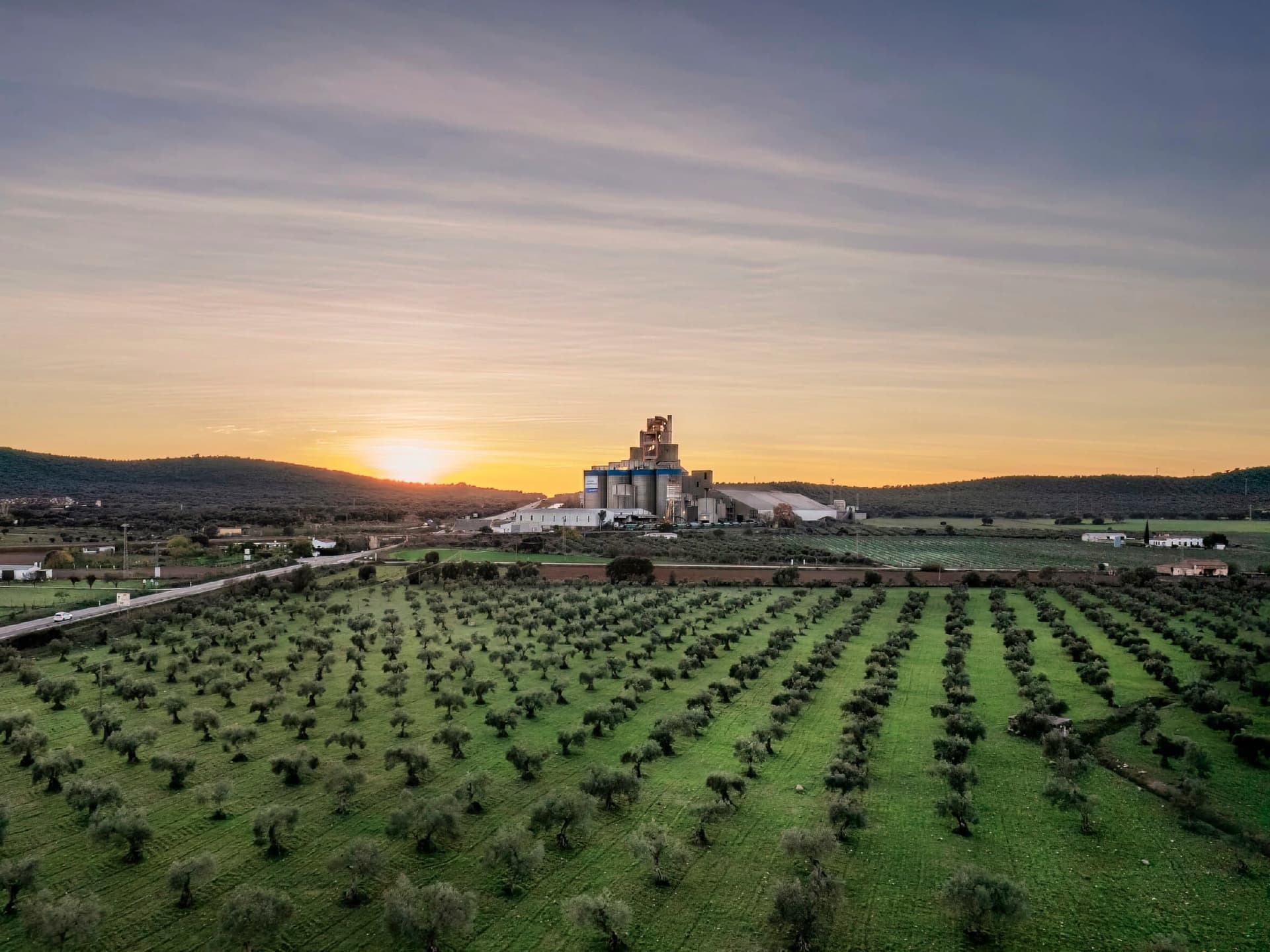 Votorantim Cimentos reduz emissões em 27,9% entre 1990 e 2023