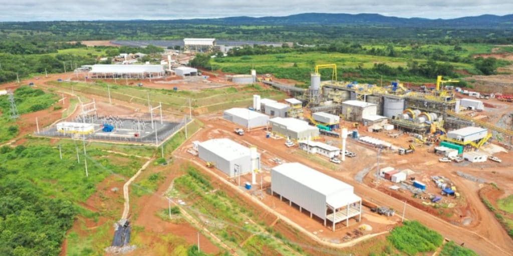 Apesar dos problemas em Mara Rosa, Hochschild teve bom desempenho no semestre