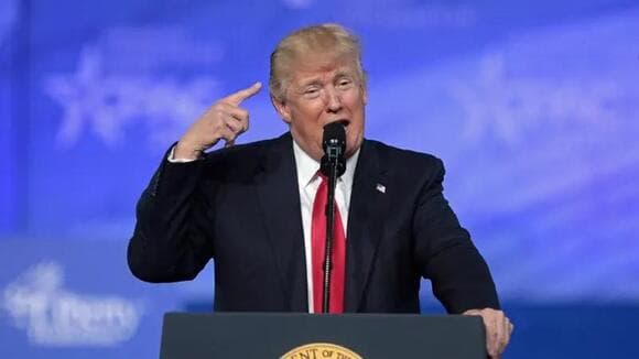 Trump poupa minério de ferro e ferro-gusa, mas taxa rochas ornamentais com 50%