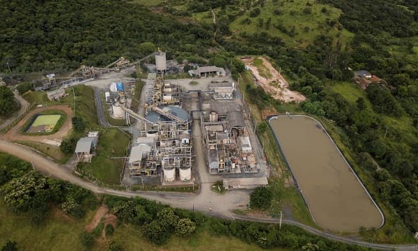 Jaguar Mining é multada em R$ 320 milhões por acidente com pilha de rejeitos