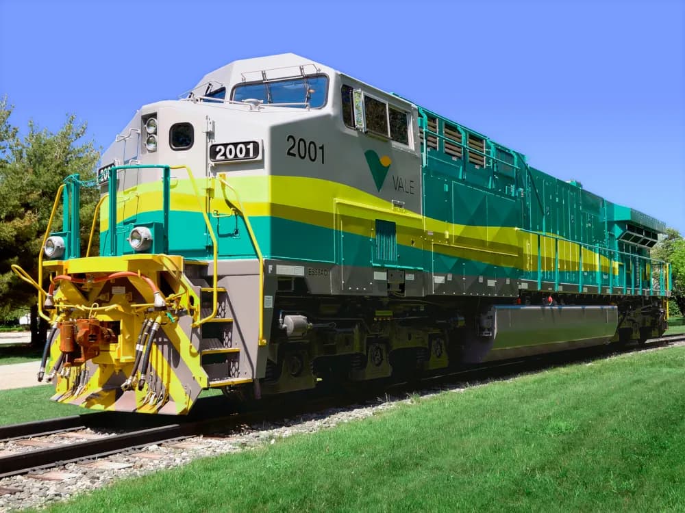 Vale compra 50 locomotivas para a EFVM e EFC