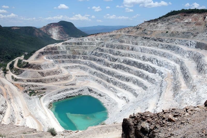 Brumado é alternativa para suprir indústria com refratários