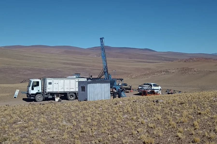 Power Minerals e EDEM vão explorar carbonatito de nióbio em Goiás