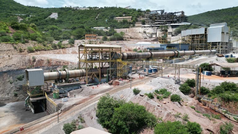 RHI Magnesita inaugura forno rotativo que custou R$ 541 milhões