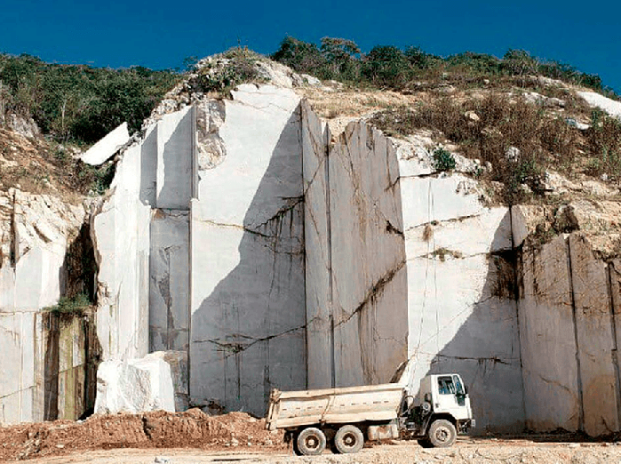 Potencialidade de rochas ornamentais no Ceará