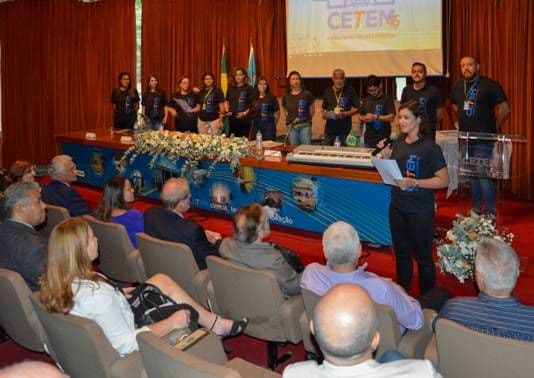 Festa de 45 anos tem homenagem aos fundadores