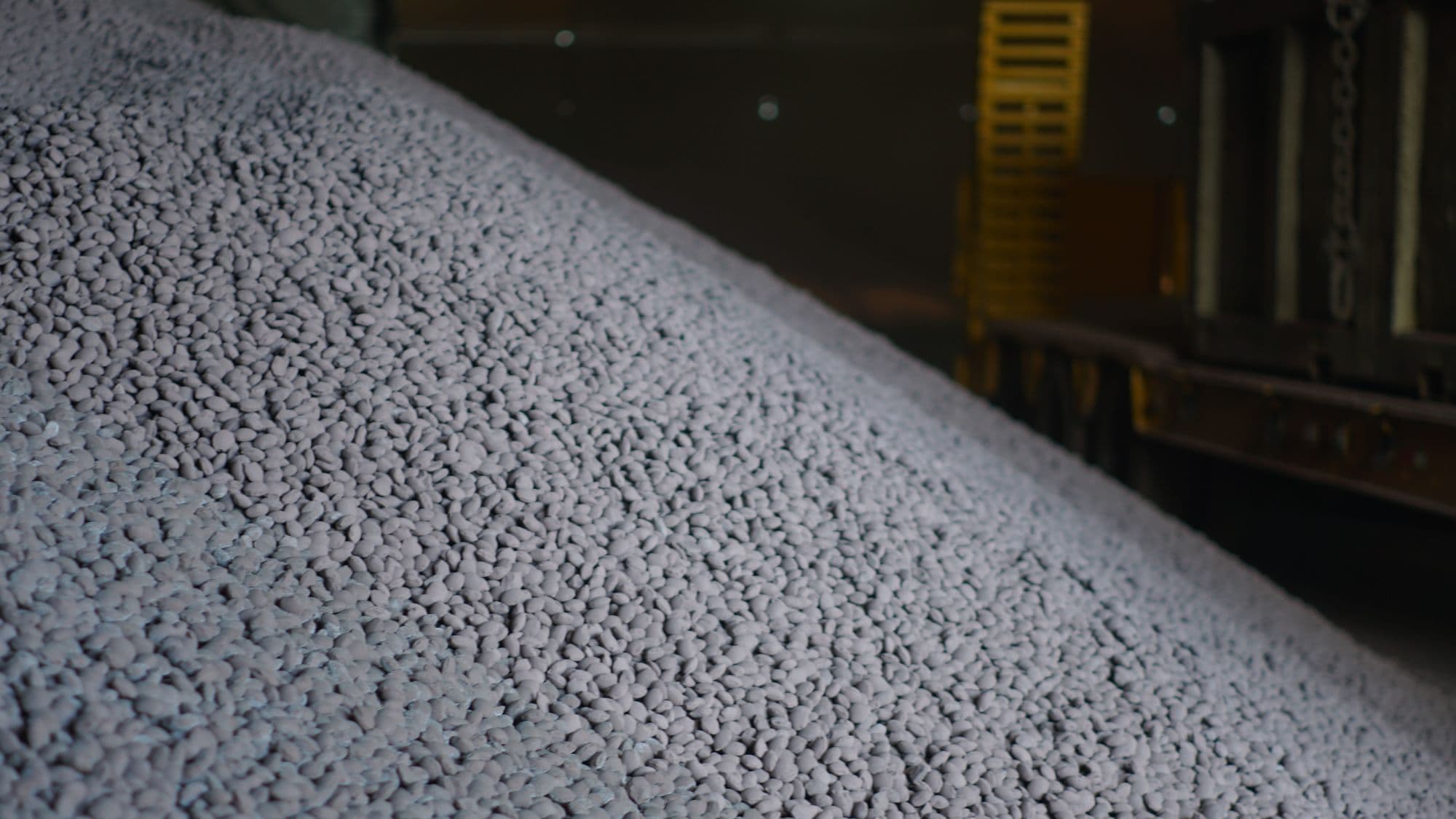 Briquete de minério de ferro será testado na Europa