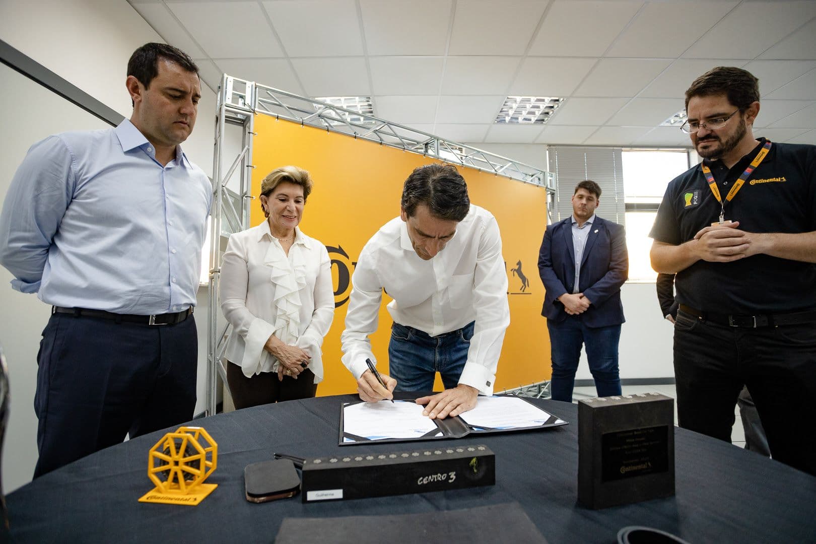 Continental investe R$ 175 milhões para expandir fábrica