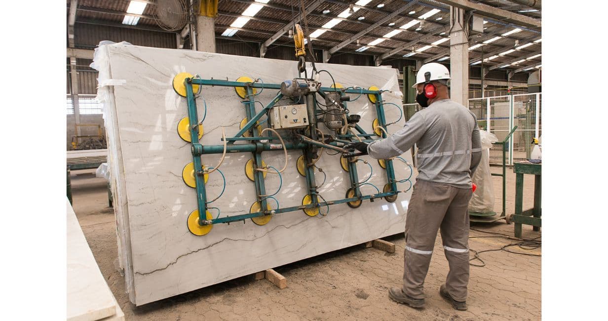 Vendas externas caem 4% em 2022