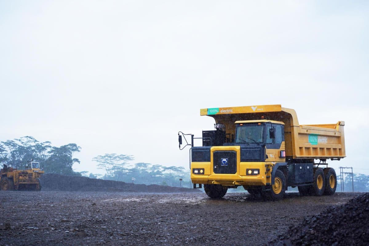 Vale adota caminhões fora de estrada a bateria