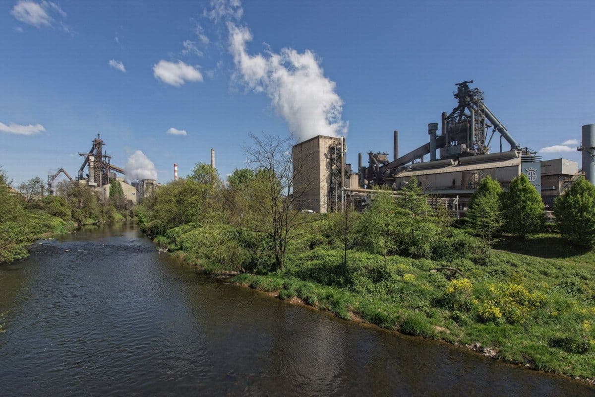 Parceria com siderúrgica alemã visa descarbonização