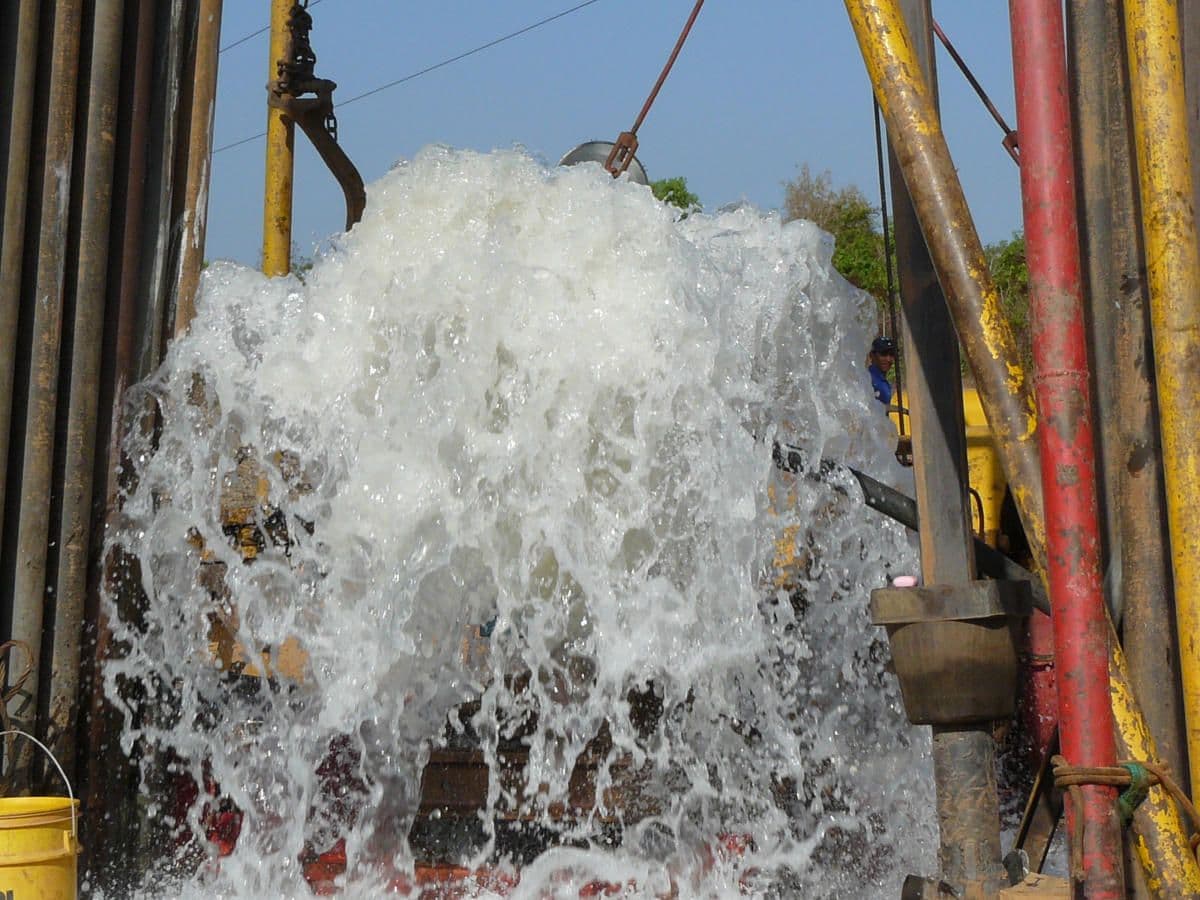 Debate sobre “Águas Subterrâneas e Mineração”