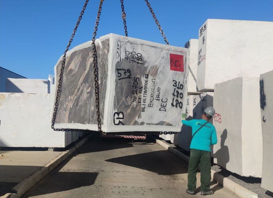 Semestre fecha com receita de US$ 634 milhões