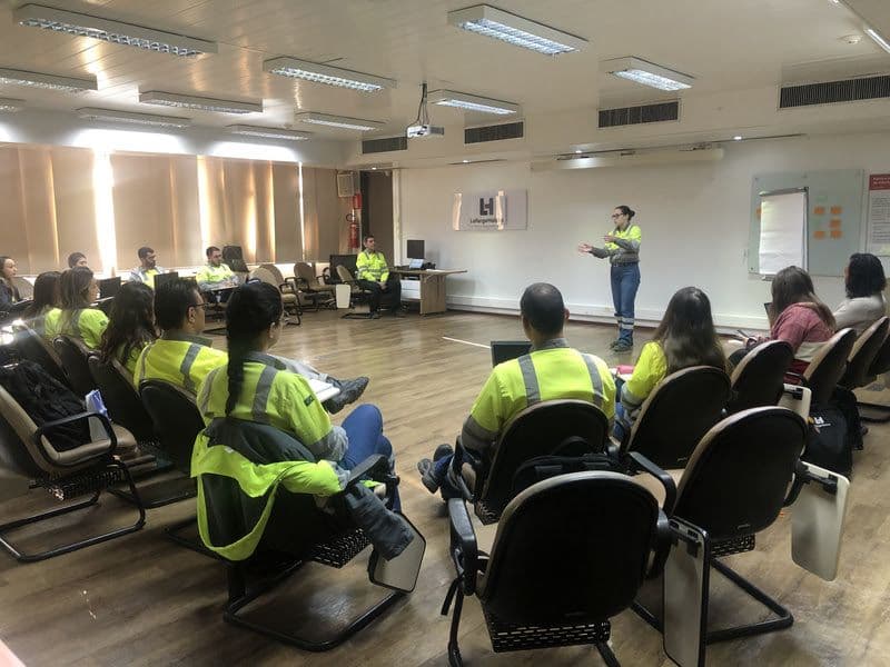 Investimento em treinamento de pessoas no Brasil