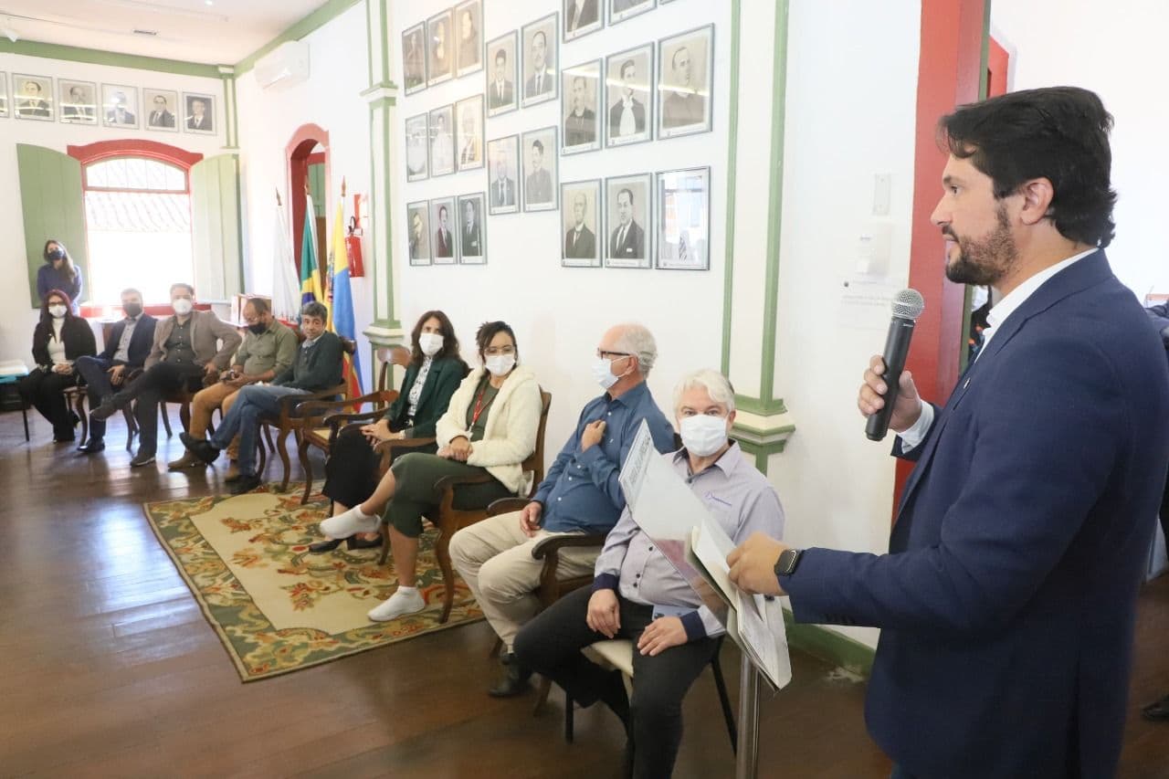 Acordo para estratégias de diversificação econômica