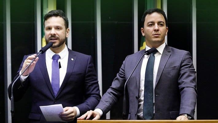 Deputados do PV querem anular decreto 10.996