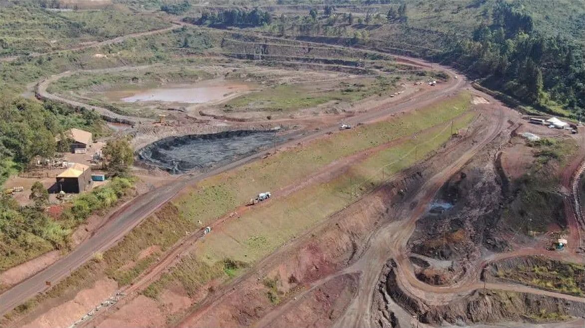 Vale retoma operações em MG, sob monitoramento
