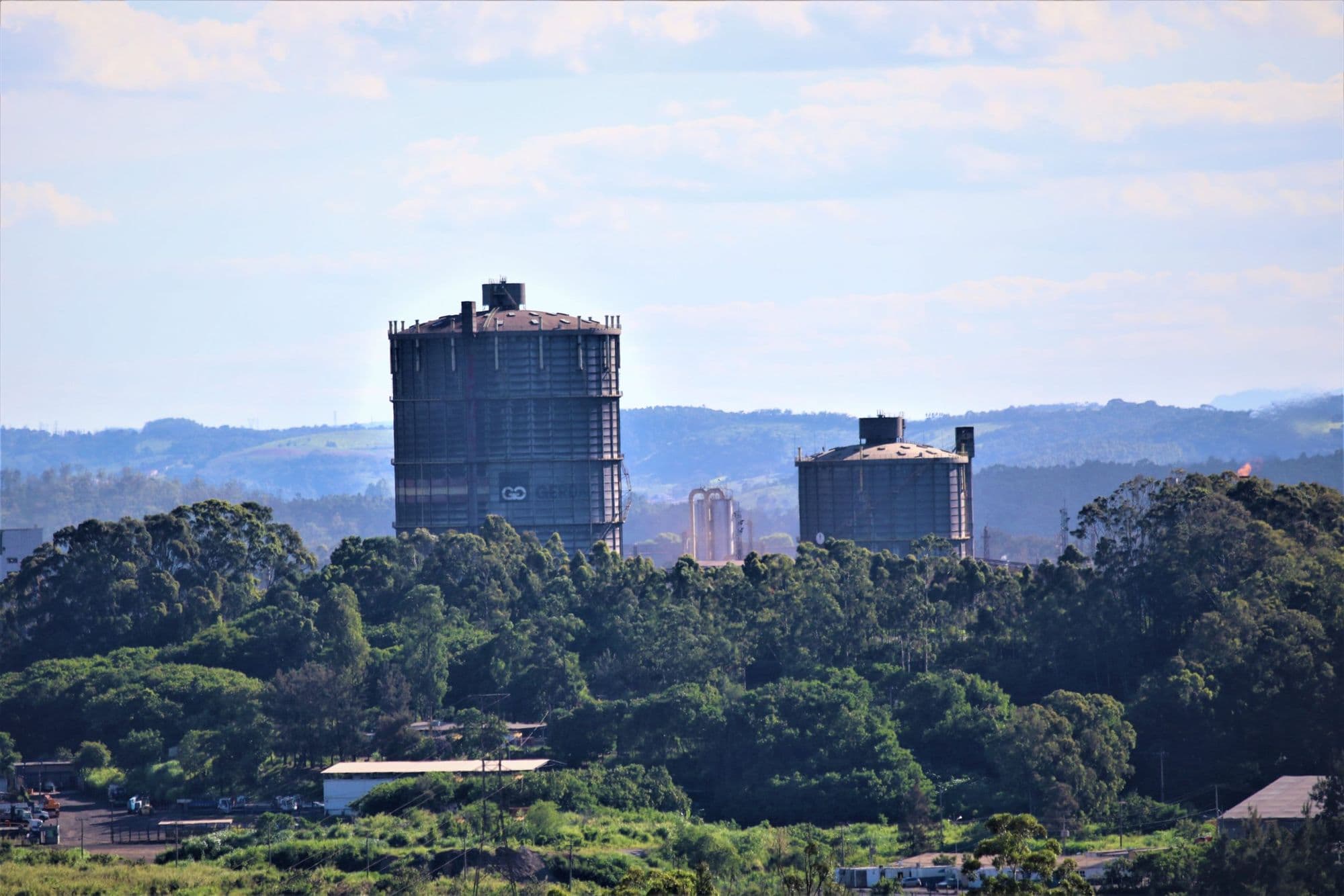 Monitoramento de barragens e ajuda às comunidades