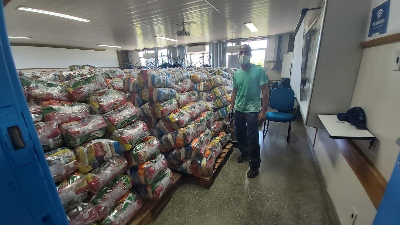 Empresas ajudam Bahia após fortes chuvas