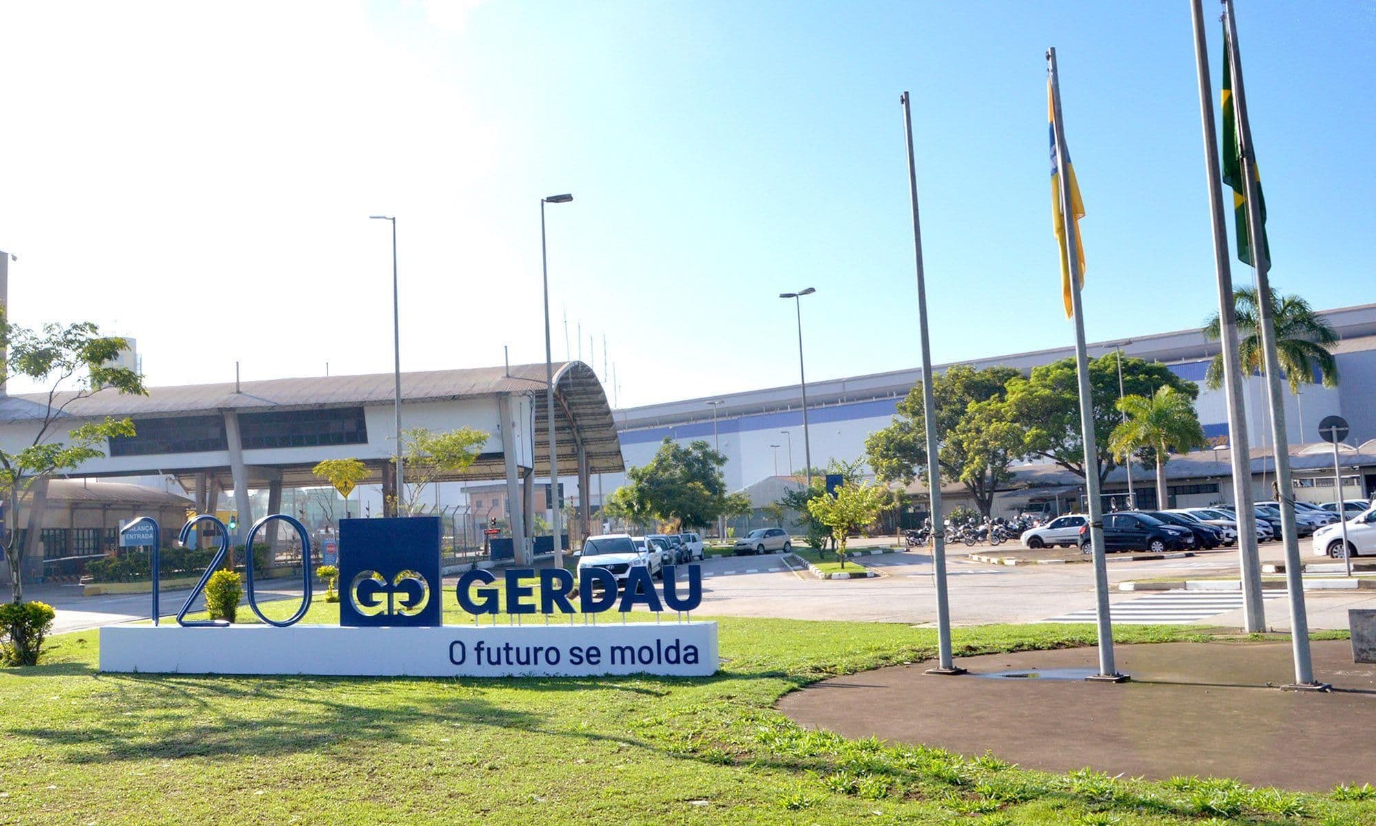 Gerdau bre 12 vagas em Araçariguama