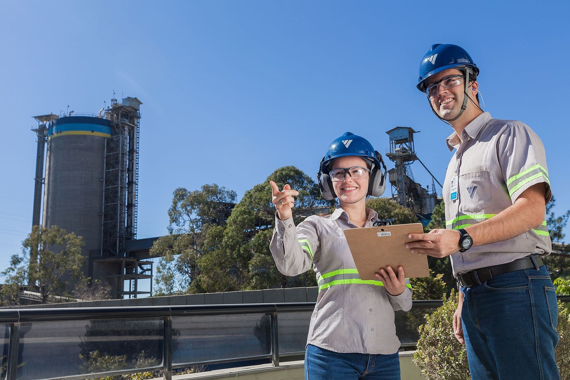 Lucro líquido de R$ 1,1 bilhão no trimestre