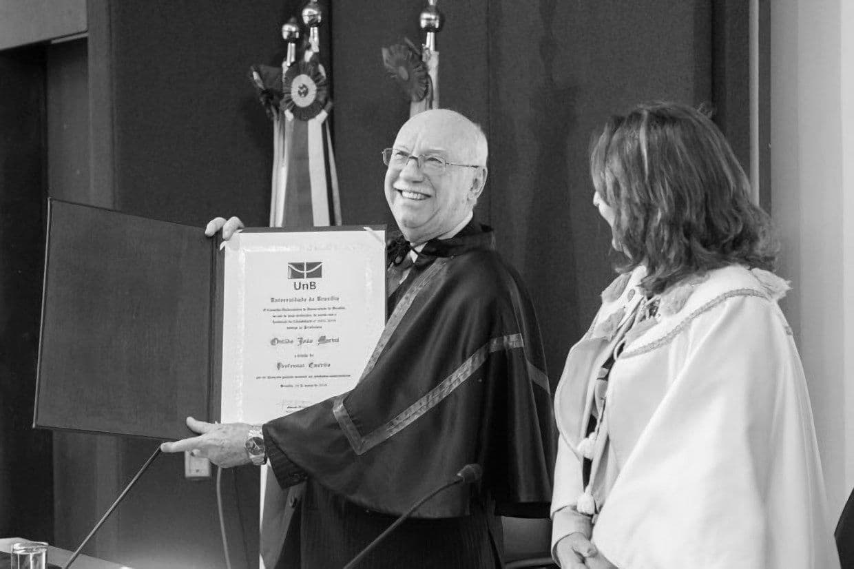 A Geologia fica sem Onildo João Marini