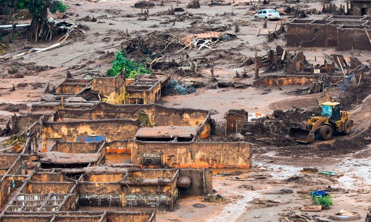 Segundo a Samarco, 336 mil pessoas foram indenizadas