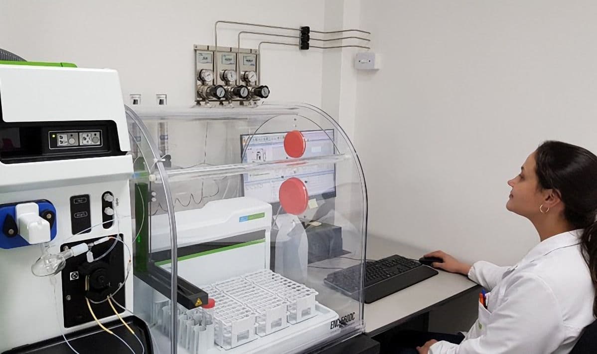 Novo equipamento para análise laboratorial