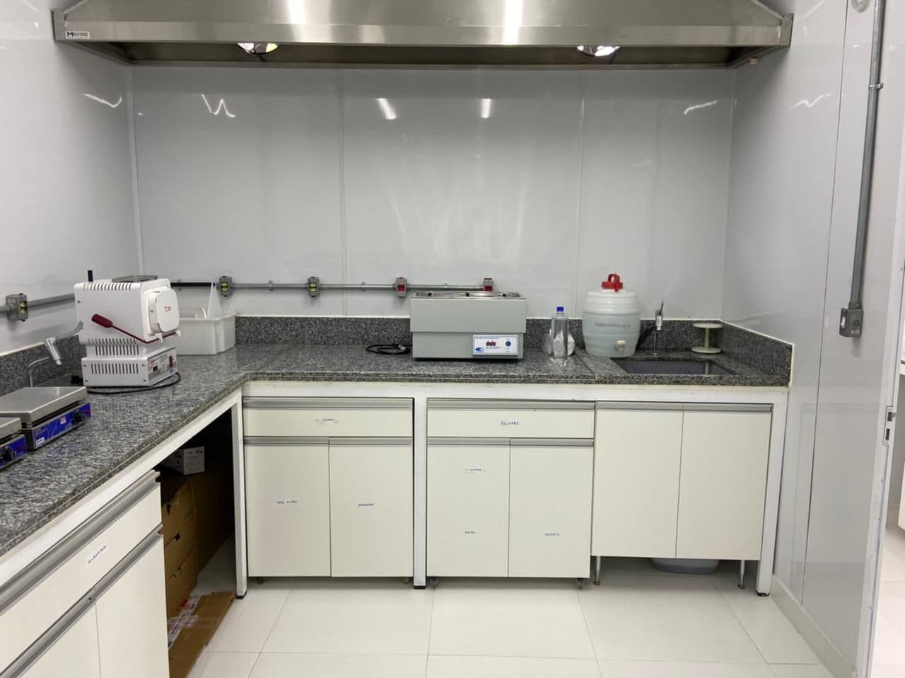 Laboratório de Hidrometalurgia no Amazonas