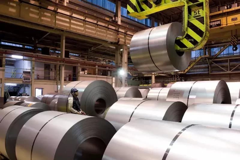 Produção global de aço cai 1,6% em setembro, puxada pela China