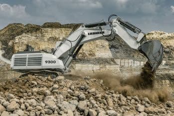 Nova escavadeira gigante no mercado