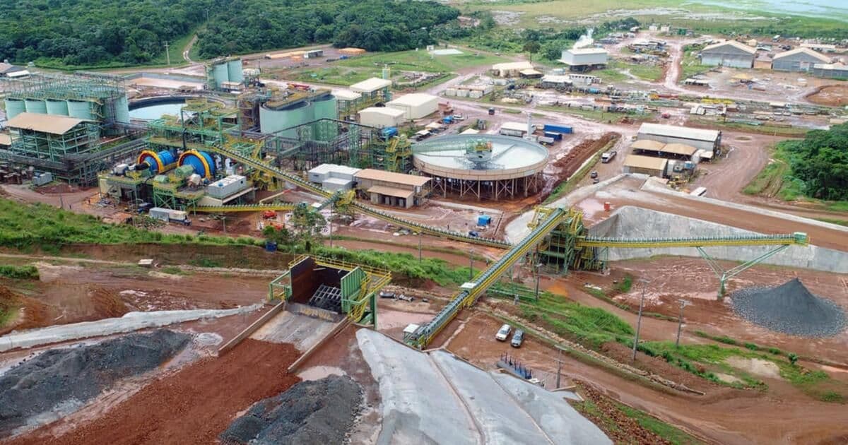 Produção de ouro atinge 122 mil onças no trimestre