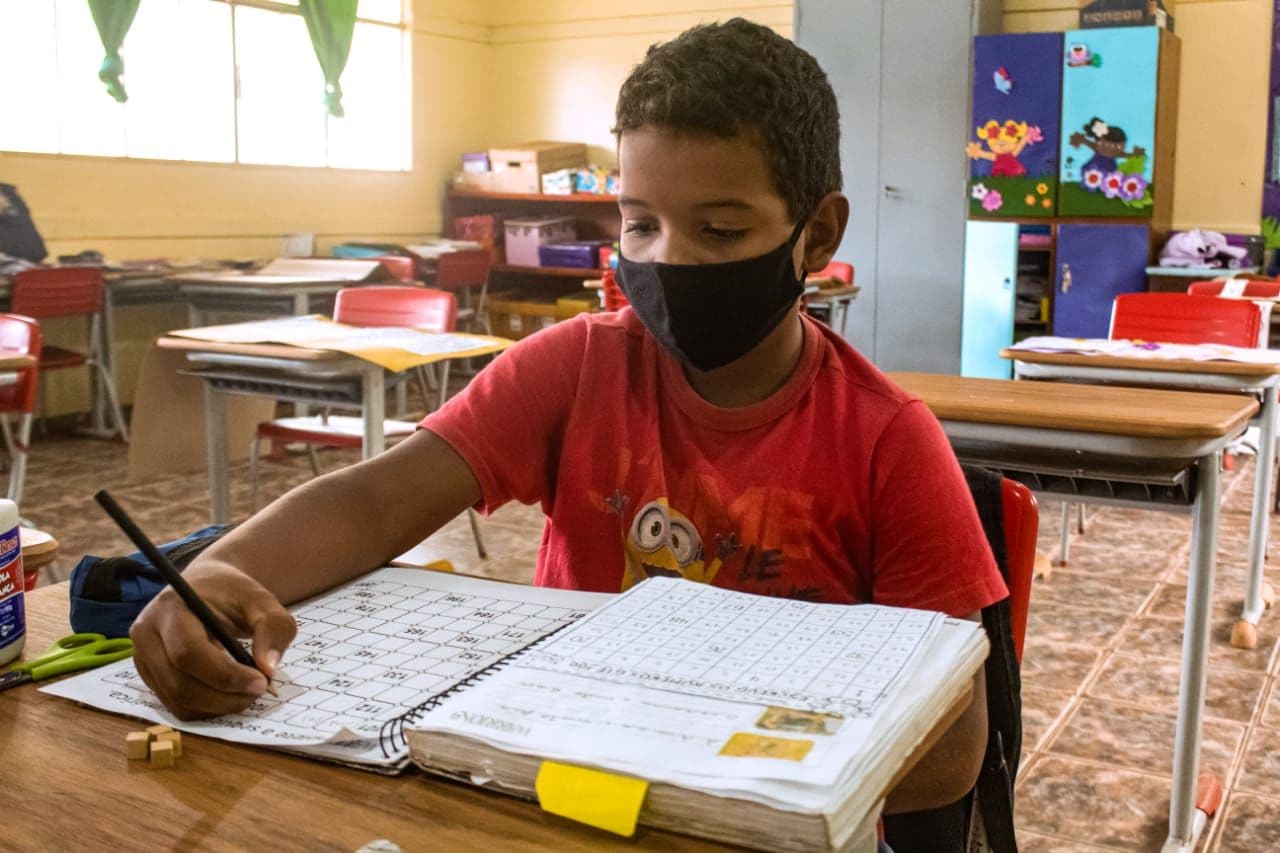 Parceria promove intercâmbio de gestores educacionais